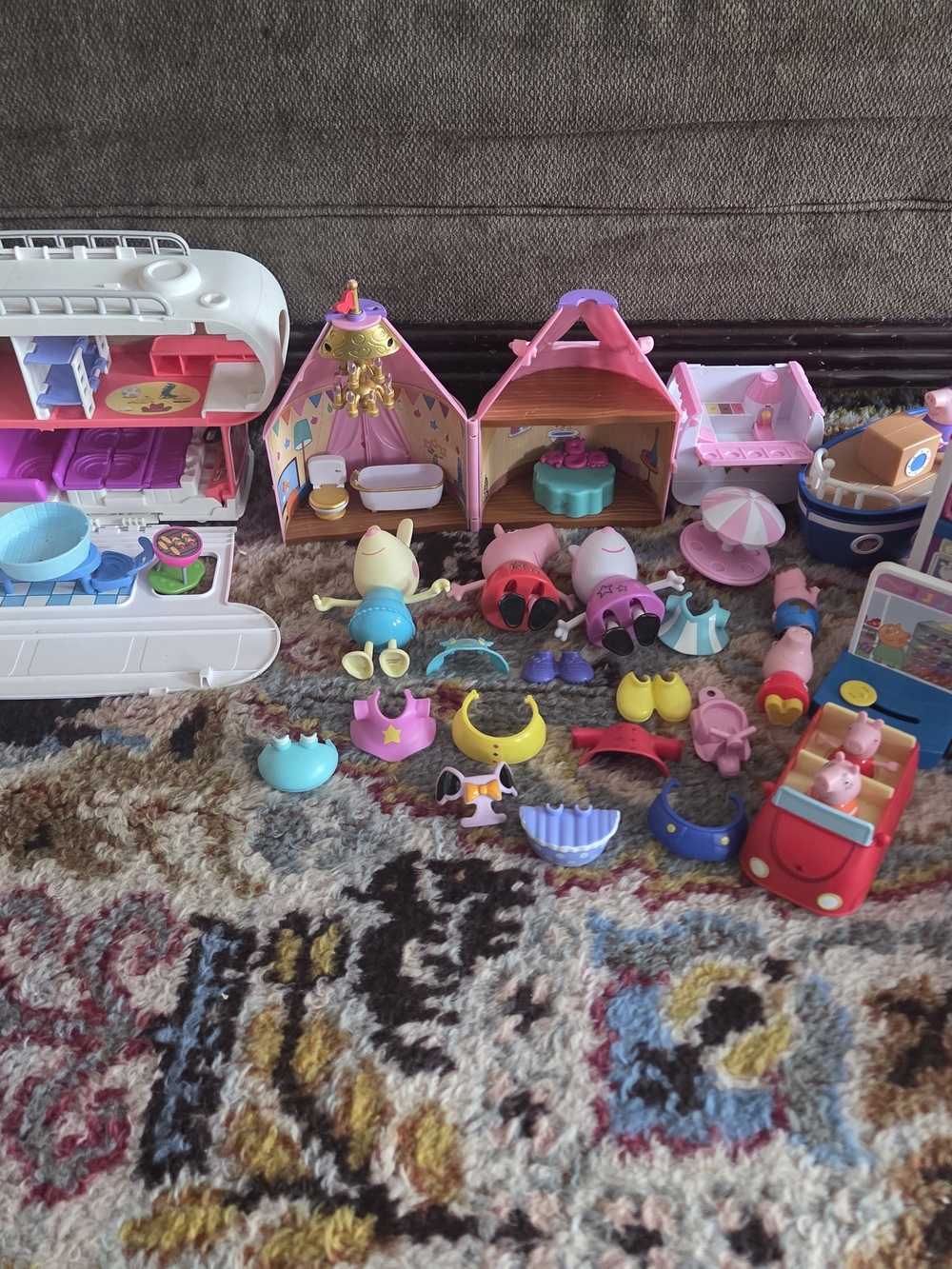 Peppa Pig Figure & Playset Assortment in Pink, Blue, Yellow